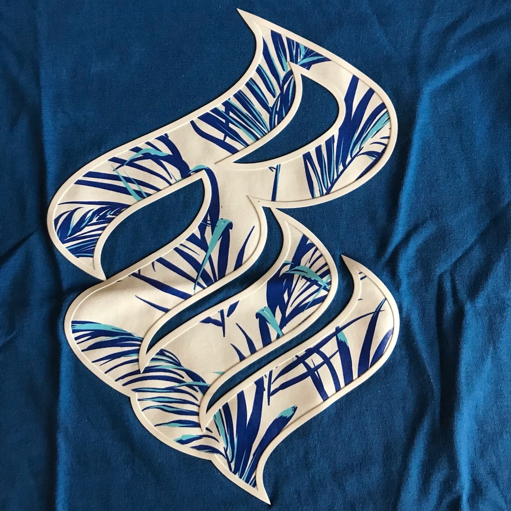 Graphic tee - Picture 2 of 2